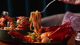 慕軒飯店,GUSTOSO義大利餐廳,瓦倫西亞緬因州龍蝦干貝寬扁麵(國泰飯店 提供)