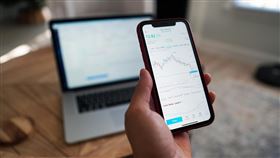 ▲台積電現貨股價同步轉弱，成為拖累大盤走勢的變數。（示意圖／PIXABAY） 