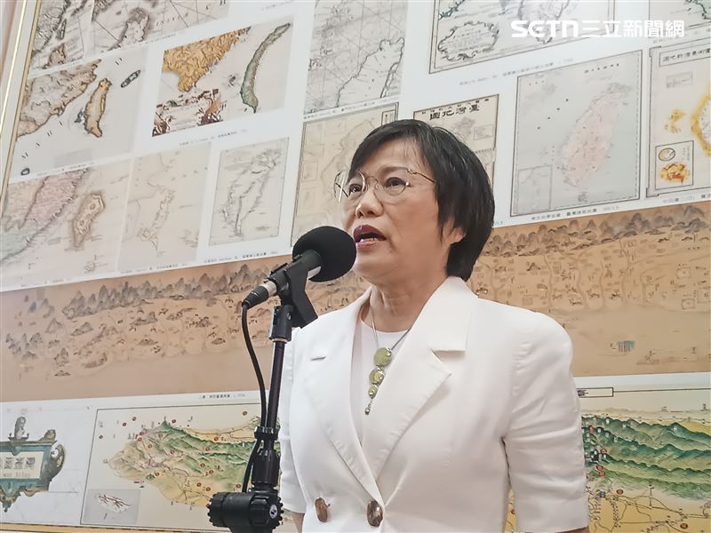 內政部長劉世芳今(18)日上午赴立法院內政委員會備詢前受訪。(圖/記者盧素梅攝影)