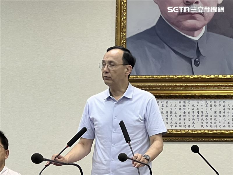 朱立倫18日下午在國民黨中常會上發表談話。(圖/記者蘇晏男攝影)