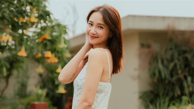 才約會22歲小鮮肉　48歲何妤玟社群突暴怒