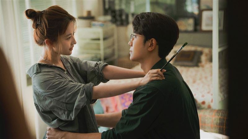 「初戀男友」難忘劉亦菲！若重來選擇留下