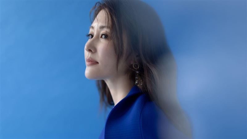 麻衣給小王子安全感　教他吃米要看米價