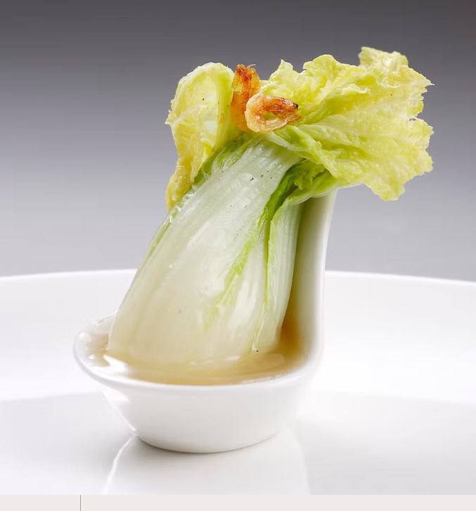 故宮晶華經典菜色「翠玉白菜」。(圖/翻攝自故宮晶華官網)
