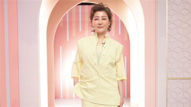 藍心湄坐擁15億身家　開箱香奈兒30年收藏