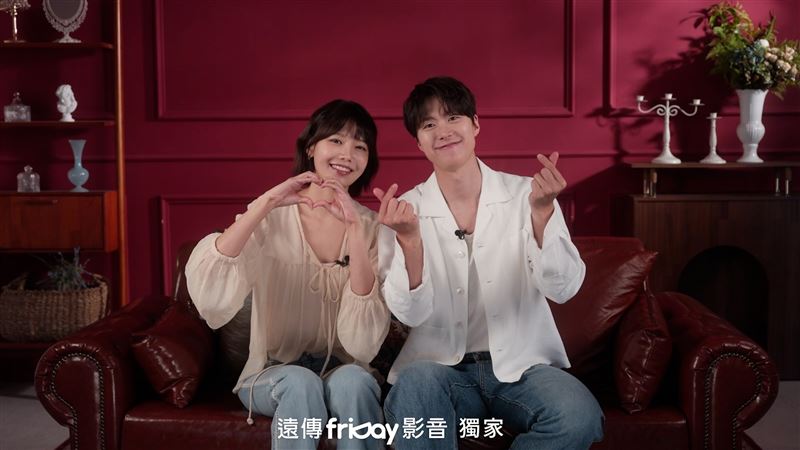 秀英（左）、孔明接受訪問。（圖／friDay影音提供提供）