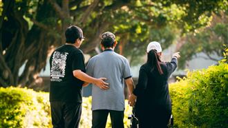 用陪伴串起失智照護的新可能－One-Forty