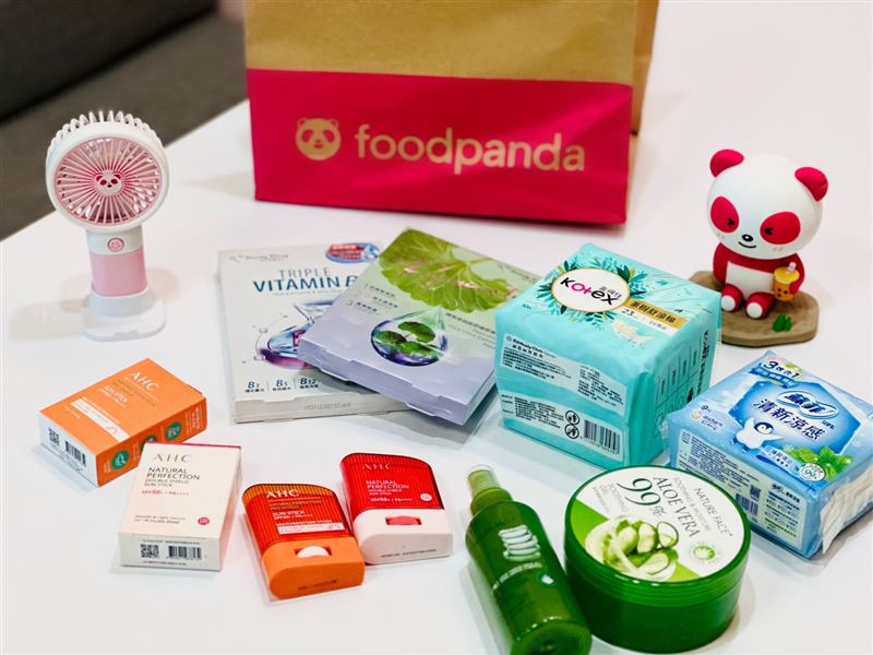 foodpanda蘆薈保濕凝膠與噴霧買1送1。(圖/foodpand 提供)