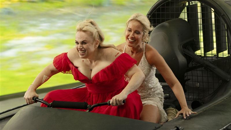 《歌喉讚》姐妹14年再合體 即興搞笑拍片