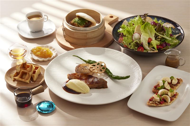 即日起至8月15日，凡入住台北艾麗酒店並選擇含早餐方案的房客可於早餐時段至LA FARFALLA餐廳自助餐檯上享用。（圖／品牌業者提供）