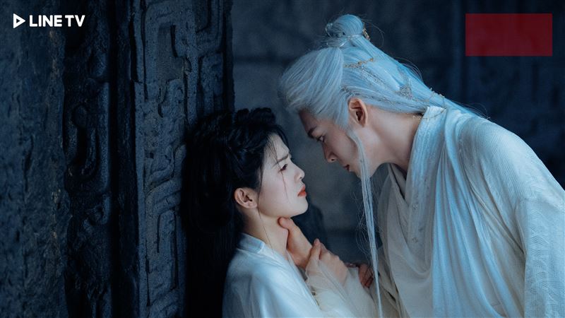 《臨江仙》白鹿(左)、曾舜晞上演虐戀。(圖/LINE TV提供)
