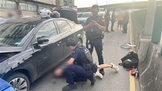 忠孝橋上開車連環撞　劣男被逮竟是毒駕