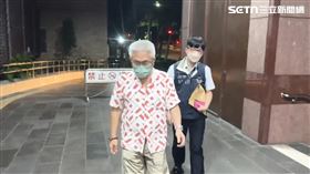 新華泰富何姓前董事長80萬交保，並限境限海。（圖／翻攝畫面）