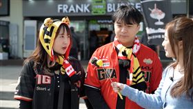 YouTuber咪蕾回到韓國實地街訪。（圖／Yahoo提供）