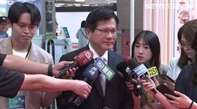 外交部長林佳龍受訪