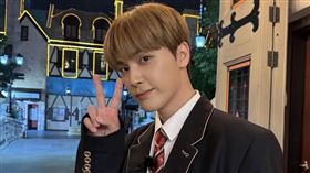 THE BOYZ周鶴年捲入與明日花綺羅緋聞風波。（圖／翻攝自IG）