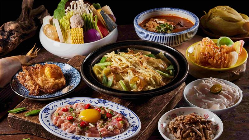 萬客什鍋進駐新莊!端出酸香筍乾滑雞鍋