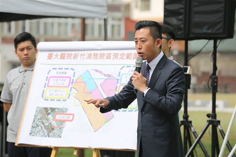 林智堅今(20日)在臉書發文,感嘆「過去新竹的改變,不是憑空而來,而是有好的規劃、團隊的合作與有效率的執行!」(圖/翻攝自林智堅臉書)