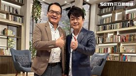 翁立友受邀到《話時代人物》接受專訪。（圖／三立提供）