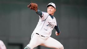 ▲台鋼雄鷹陳柏清首度後援，3局投球無責失卻吞敗投。（圖／台鋼雄鷹提供）