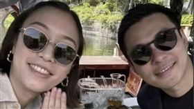 去年5月霍啟仁向交往5年的泰國女友Namfon求婚成功。（圖／翻攝自微博）