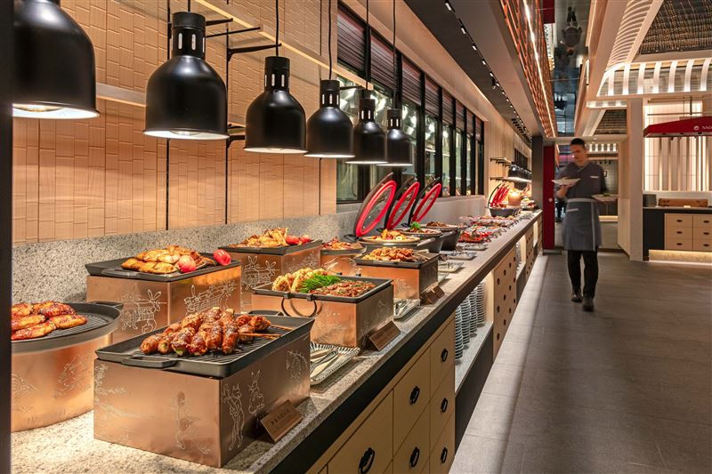 NAGOMI第二家主題店「NAGOMI 雅」提供超過180道日料吃到飽。(圖/欣葉國際餐飲 提供)