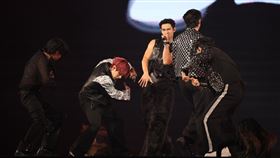 實力偶像全能男團FEniX，由夏浦洋、陳峻廷、曹家齊、MAX、李承隆五位高顏值、高實力的火熱男孩組成。（圖／記者鄭孟晃攝影）