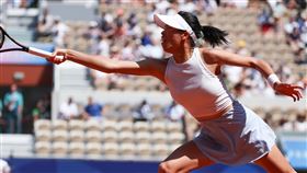 奧運網球女雙　謝淑薇、曹家宜8強吞敗（3）台灣網球名將「百搭女王」謝淑薇（前）和小將曹家宜聯手直闖巴黎奧運女雙8強戰惜敗，已追平台灣網球女雙奧運最佳紀錄，謝淑薇法國時間1日賽後受訪表示，「我們都盡力了，盡力就夠了」。中央社記者吳家昇巴黎攝  113年8月2日