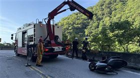 花蓮,蘇花公路,台9線,邊坡,疲勞駕駛,機車。（圖／翻攝畫面）