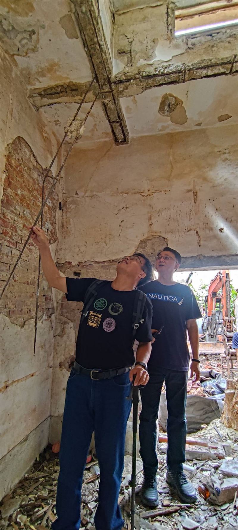 護國山台中寺獨特建築因整體損壞嚴重，未被列為古蹟保存遭地主拆除，不少民眾覺得可惜。（圖／台中市府提供）