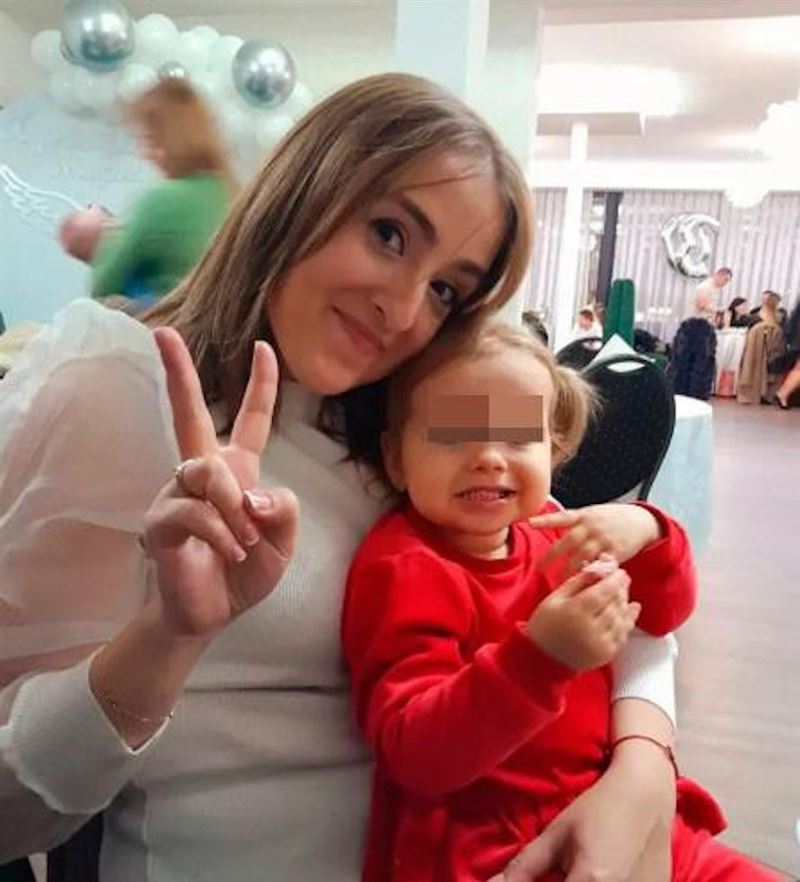 母女兩人在俄烏戰爭期間曾前往捷克共和國避難，約6周前才返回烏克蘭，沒想到就發生憾事。（圖／翻攝FB)