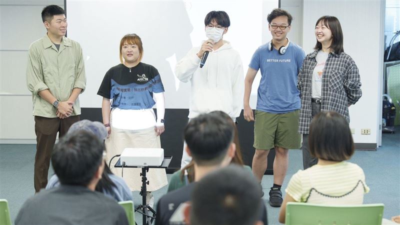 民進黨「夏日破浪」 號召青年上街罷藍委