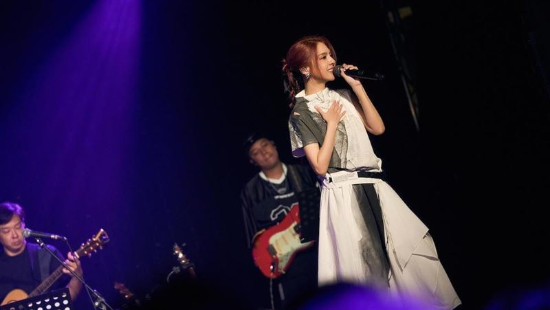 摯愛離世6個月　郭靜忍淚開唱吐思念心情