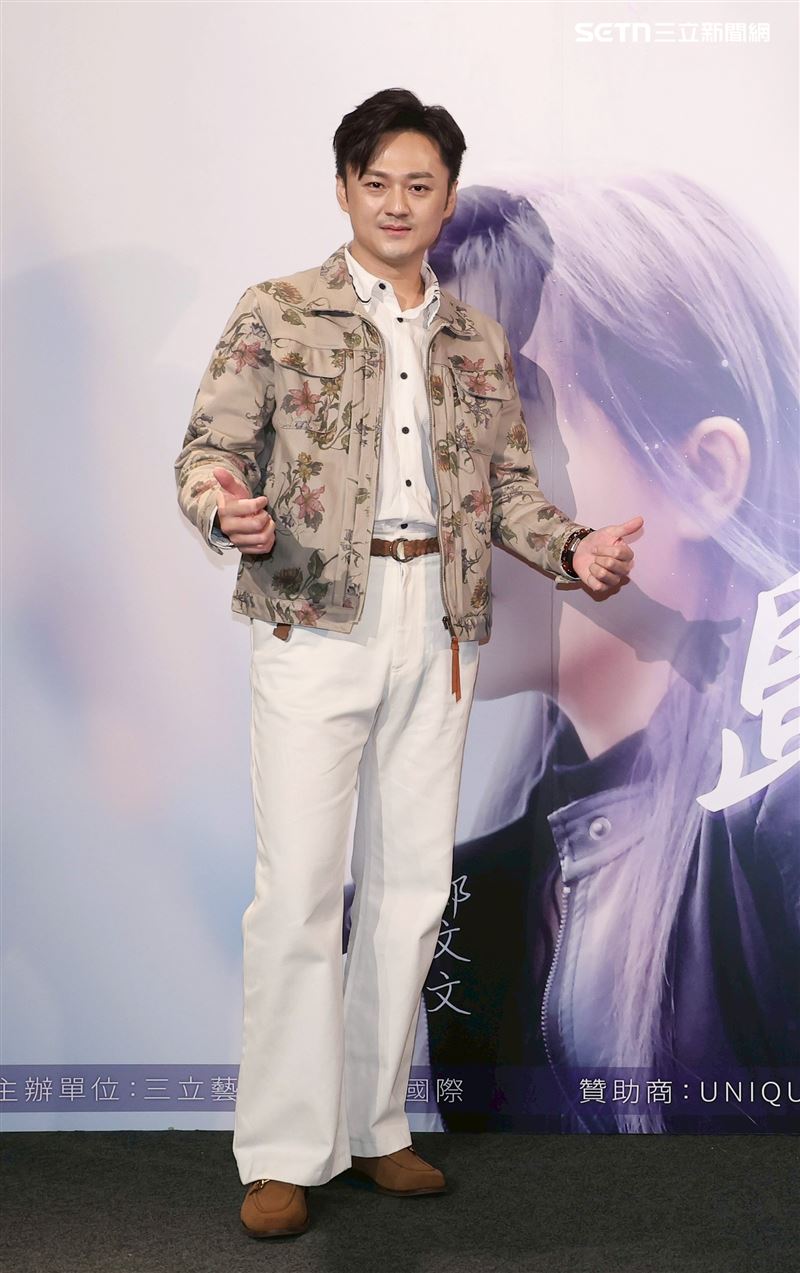 八點檔男星喬梓齊出道十年終於圓夢,近日推出首張唱片合輯《歸零 RESET》。(圖/記者鄭孟晃攝影)