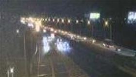 快訊／國道爆車禍！南下路段「10車連撞」釀大塞車　3人急送醫（圖／翻攝自1968）