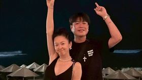 六月和李易以及友人一同遊峇里島。（圖／翻攝自六月Threads）