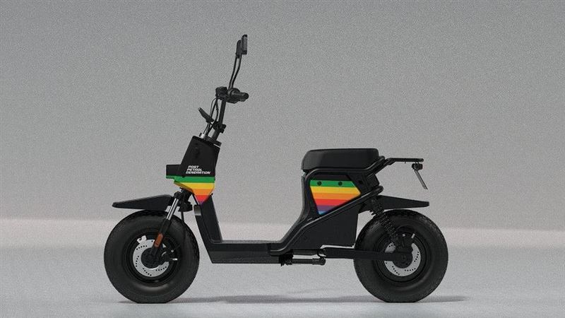 音樂合成器製造商　設計積木魂電動機車