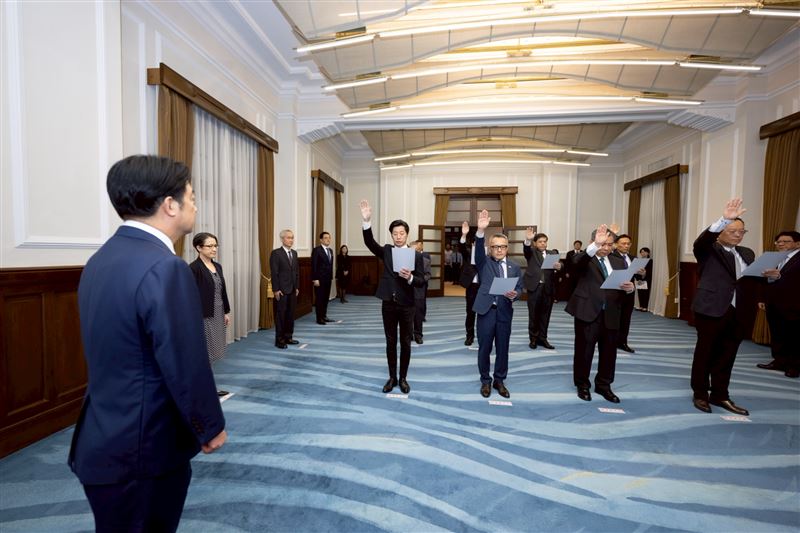賴清德總統今(23)日主持「新任行政院、考試院政務人員及駐外大使宣誓典禮」。(圖/總統府提供)