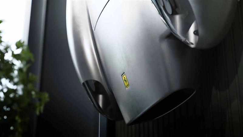 法拉利Testa Rossa J限量車體藝術品。(翻攝Hedley Studios網站)