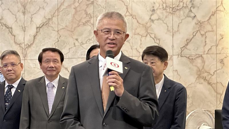 新光金最後股東會　魏寶生看好合併綜效