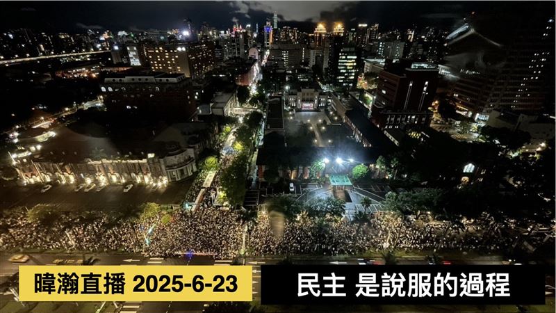 黃暐瀚撰文《民主，是說服的過程！》（圖／翻攝自黃暐瀚臉書）