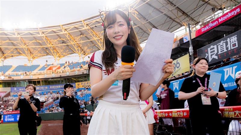 樂天女孩見前同事　興奮到「差點落淚」