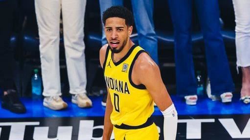 哈利柏頓(Tyrese Haliburton)G7因阿基里斯腱傷勢提前退場,無緣幫助溜馬挑戰隊史首冠。(圖/翻攝自溜馬 X)