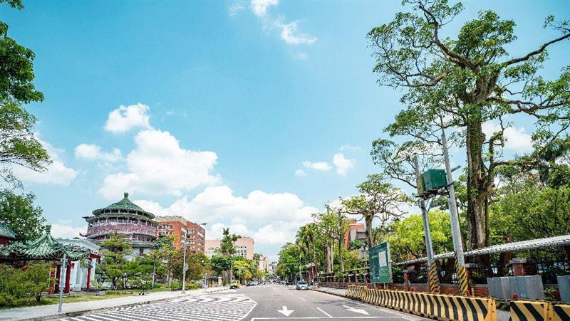 都更加速、捷運建設等利多