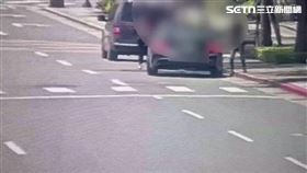 ▲警方調閱監視器畫面後發現，吳男曾與3名共犯場勘。（圖／翻攝畫面）