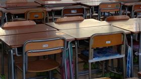 教室，課桌椅(圖／PIXABAY)