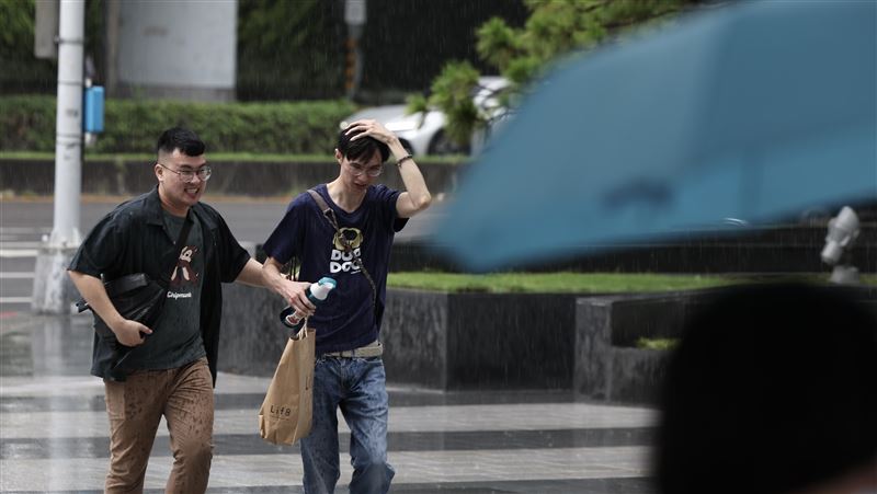 新／13縣市大雨特報　恐一路下到晚上
