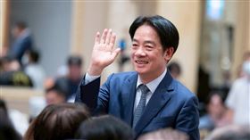 黃暐瀚貼出三句話，結果引來不少網友留言批評總統賴清德。（圖／翻攝自賴清德臉書）