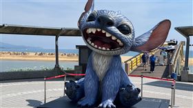 「星際寶貝」大鬧福隆沙灘！巨型史迪奇正式進駐沙雕季（業配勿用）