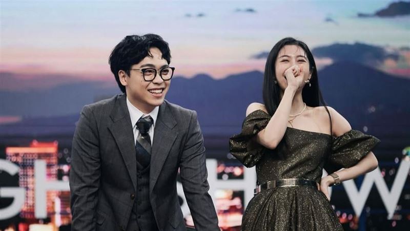 賀瓏無縫接軌Albee 女星嗆:像小S佼寶戀